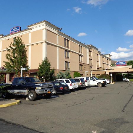Howard Johnson By Wyndham Suffern Extérieur photo