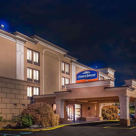 Howard Johnson By Wyndham Suffern Extérieur photo
